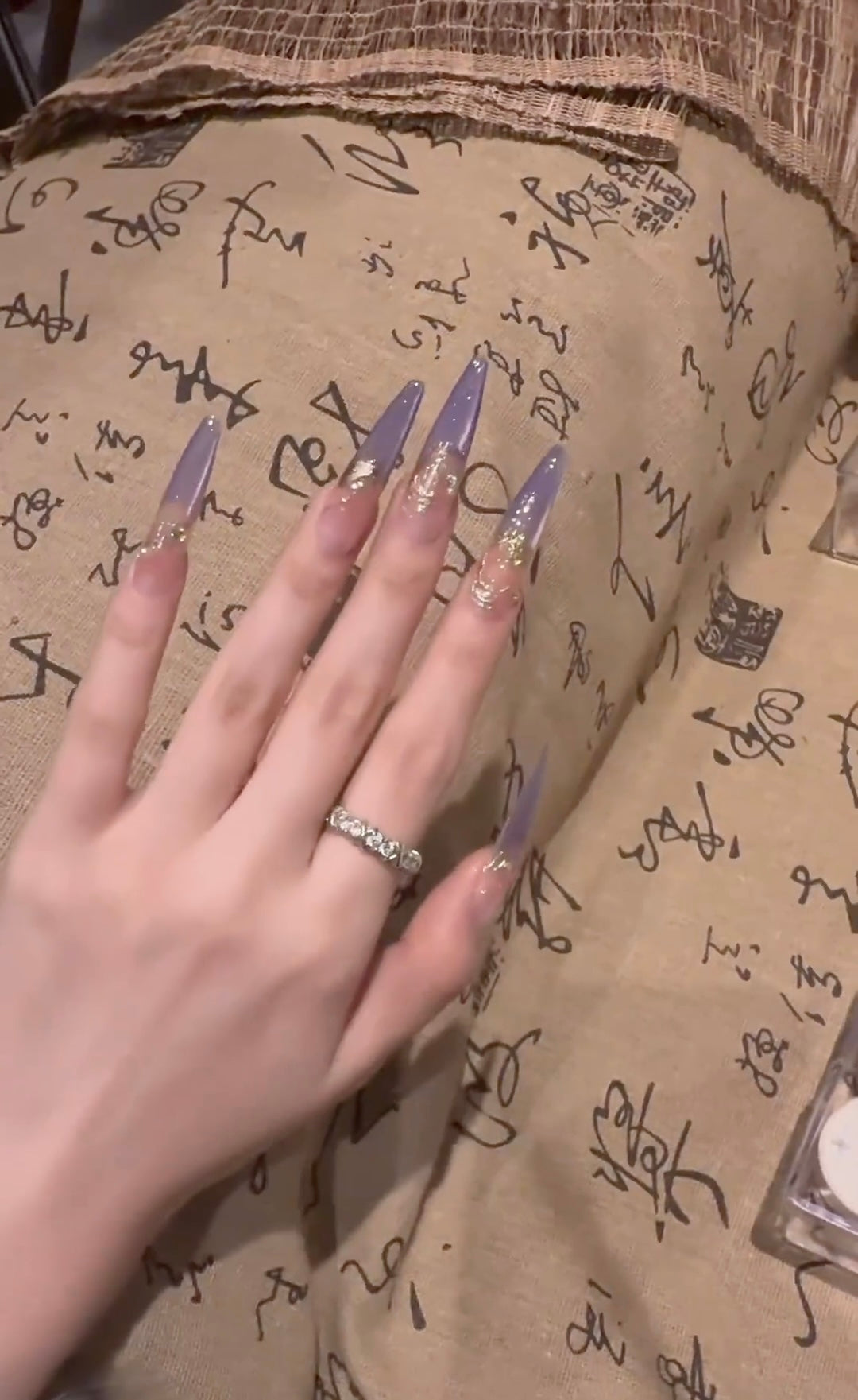 “Wisteria Sinensis” Handmade Press-on nail