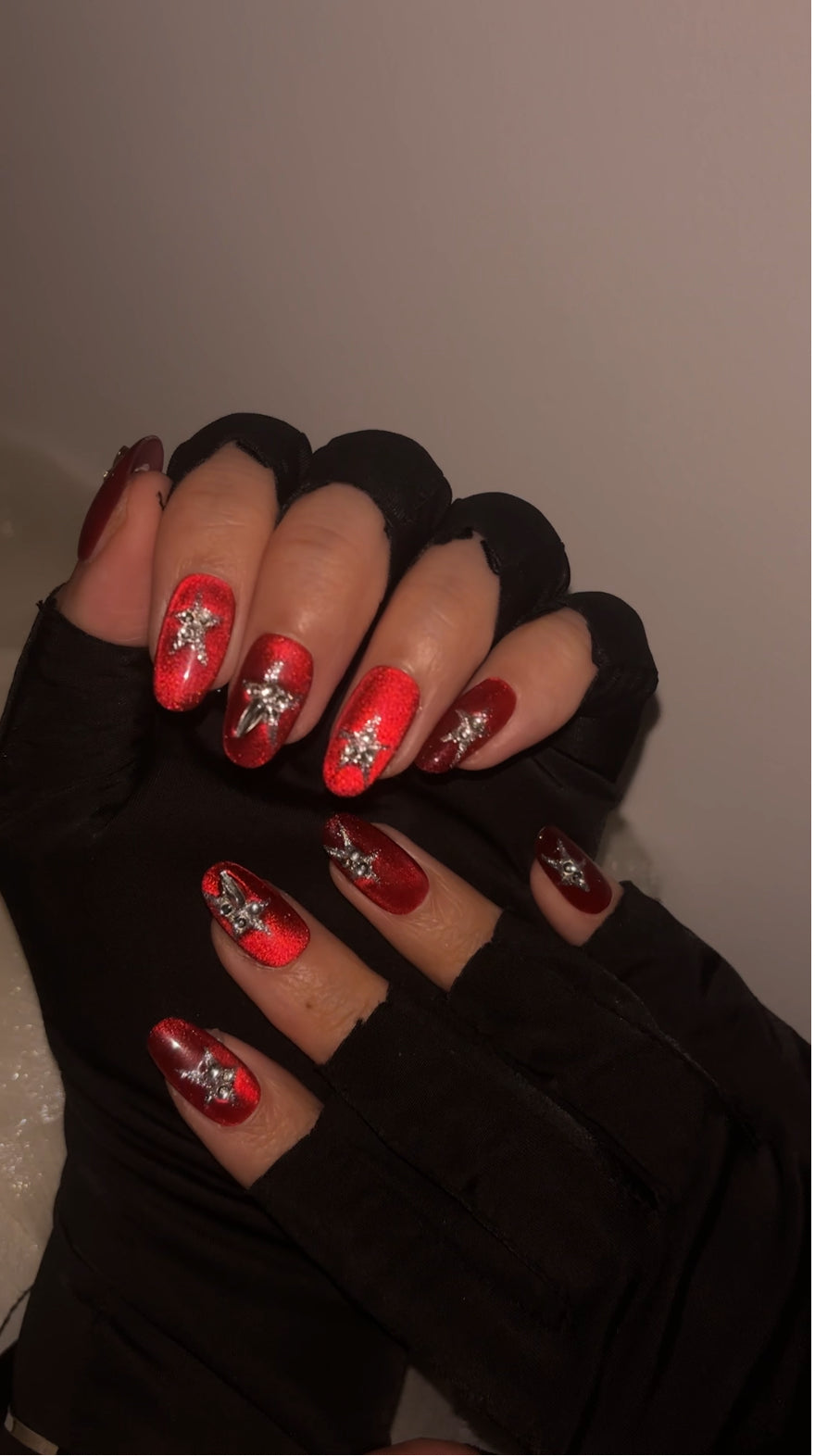 “Red Starrrrr!” Handmade Press-on nail