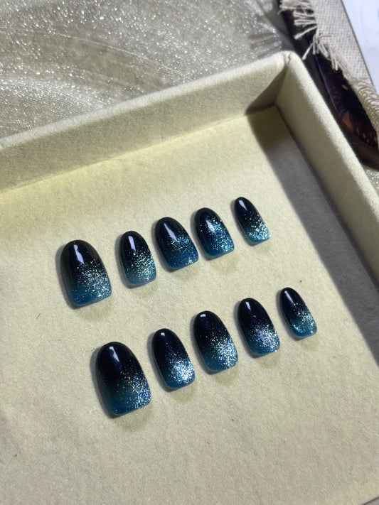 “Deep in the Sea” Handmade Press-on nail