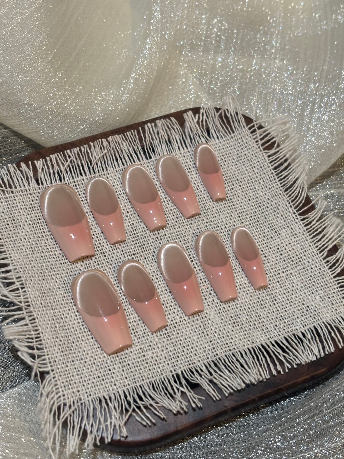 “Blushing Light” Handmade Press-on nail