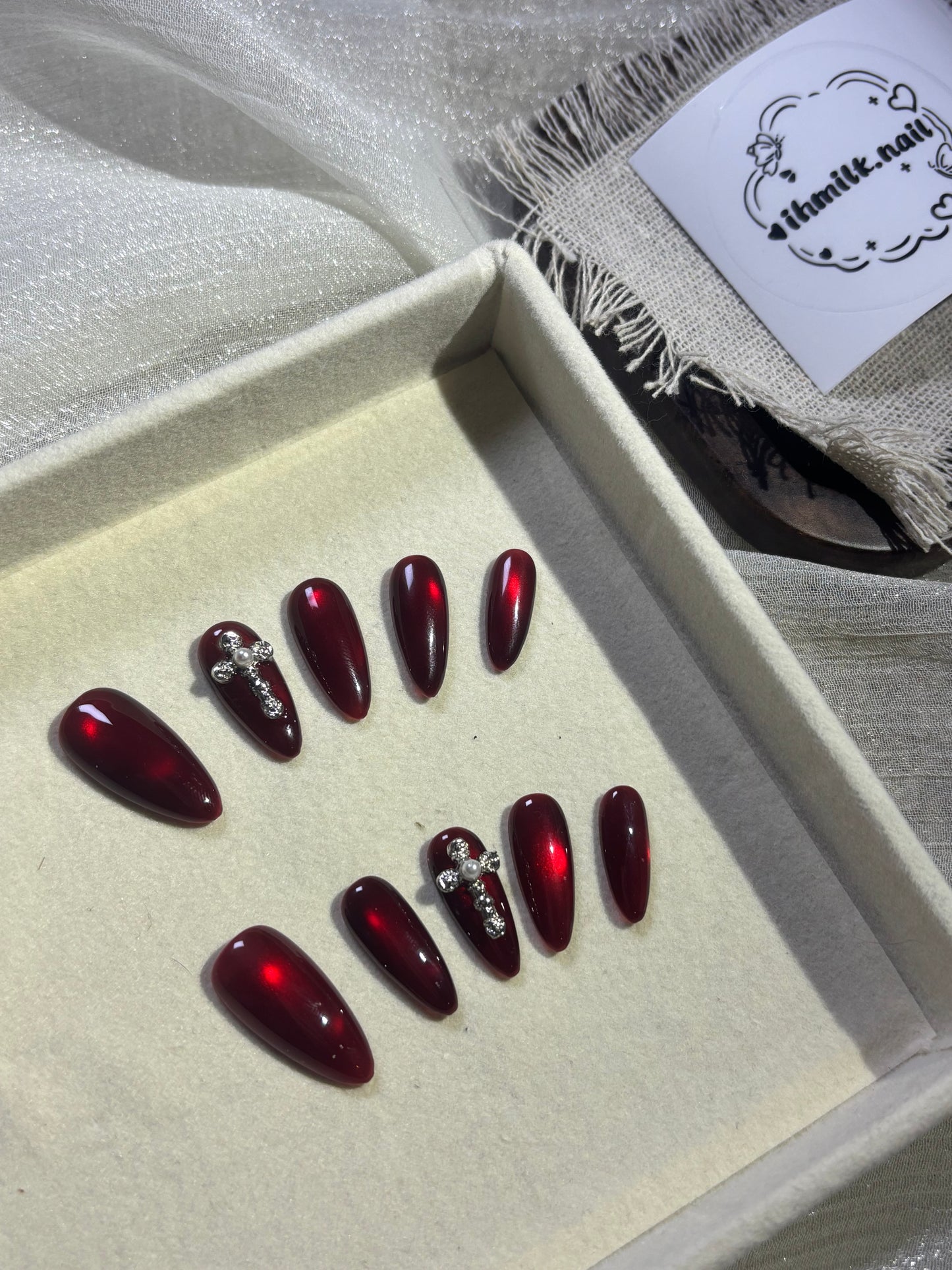 “Bloody Mary” Handmade Press-on nail