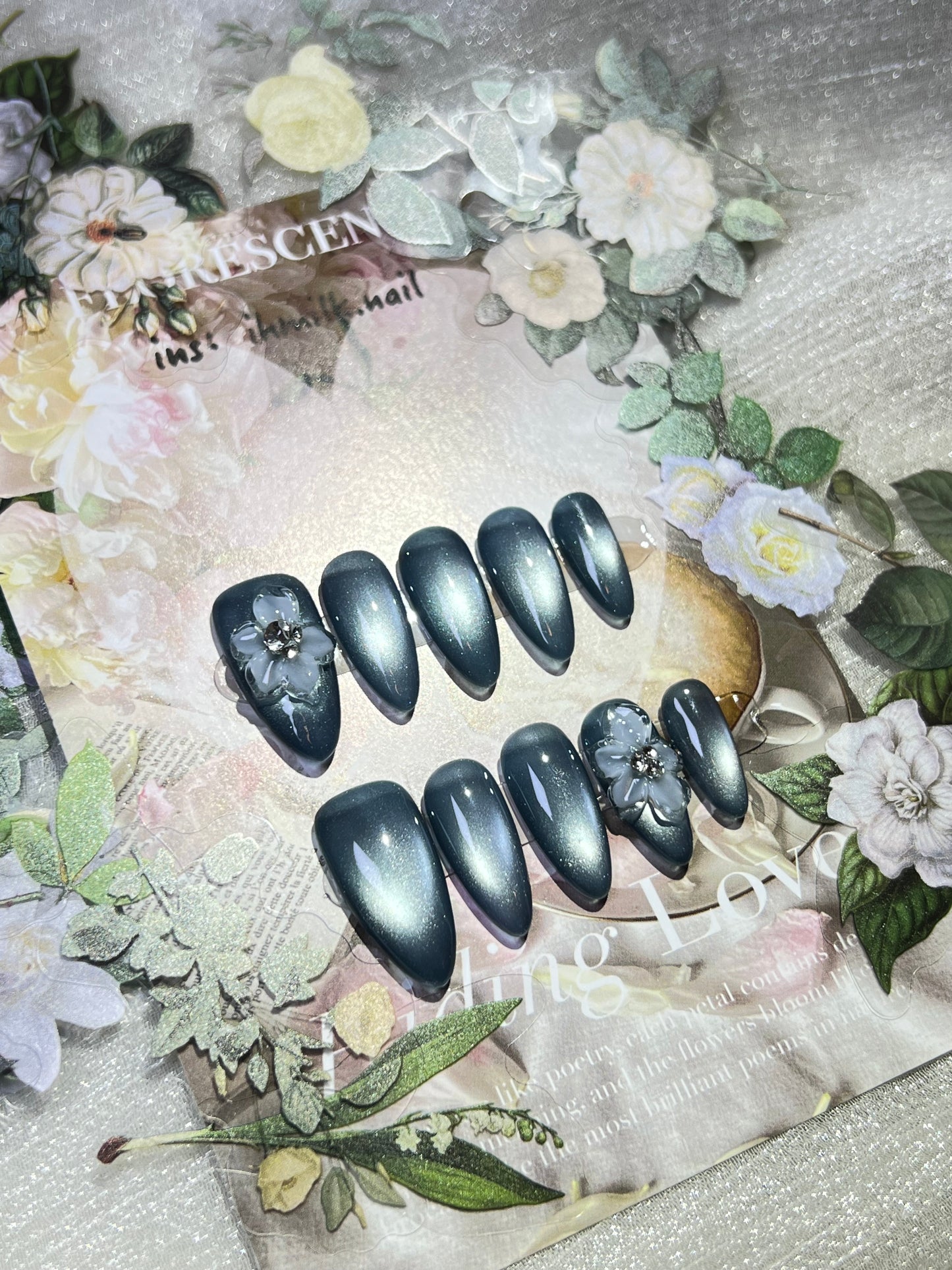 “Snow Lotus” Handmade Press-on nail